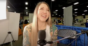 ‘Raena Believes that Extraterrestrials are Here to Help Us’ Street Epistemology review